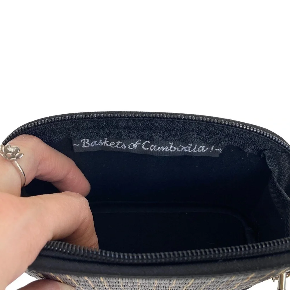 Baskets of Cambodia Woven Wristlet Make Up Bag Mini Coin Purse Black Cream OS